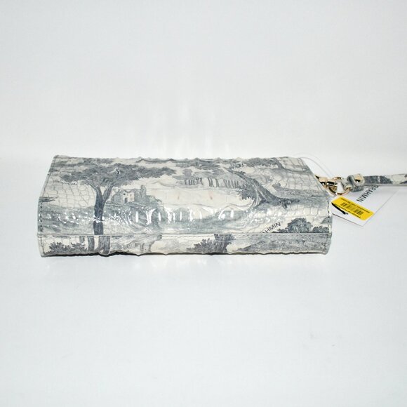 BRAHMIN Daisy Mindful Garden Wristlet in Mindful Garden # Q451760 NWT - Picture 5 of 5